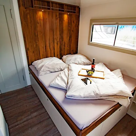 Hausboot *